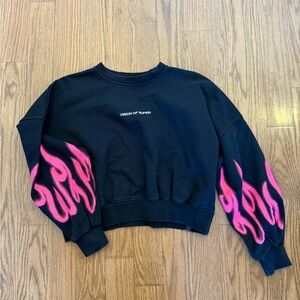 Designer Black cropped Sweatshirt with Pink Flame Design